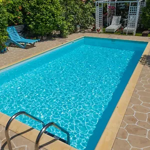 Villa Greek Island Style 2 Bedroom With Pool Next To The Sea, Larnaca